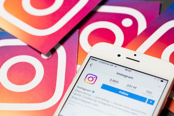 Как на iPhone отключить сохранение фотографий для Instagram в «Фотопленку»
